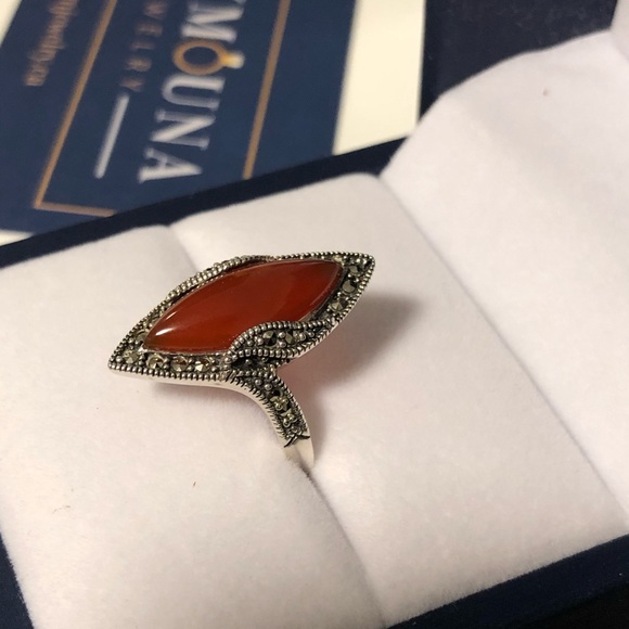 STERLING SILVER RED AGATE MARQUISE MARCASITE RING - Picture 7 of 10